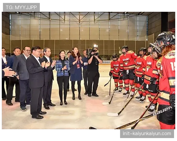 动态：加拿大国家女子冰球队与球员工会达成临时劳资协议